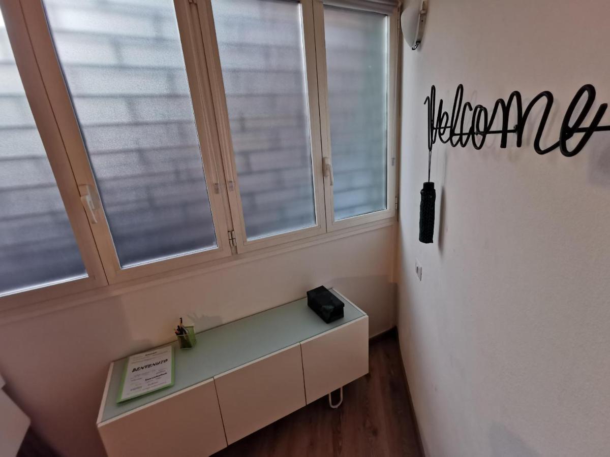 Likehome Milano - Via Scaldasole Loft มิลาน ภายนอก รูปภาพ
