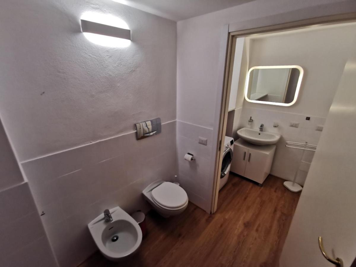 Likehome Milano - Via Scaldasole Loft มิลาน ภายนอก รูปภาพ